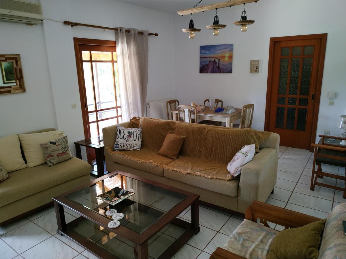 Villa Dimitris Áfra 외부 사진